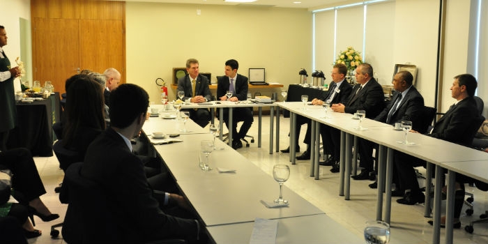 Líder do PSD na Câmara visita a Abert