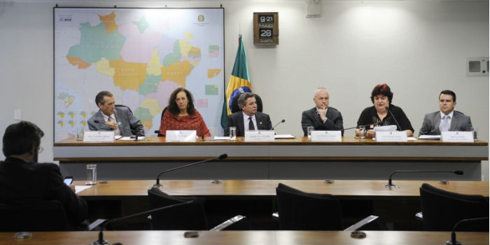 Regionalização de programação de TV deve respeitar as características econômicas das regiões, afirma diretor da Abert