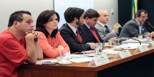 Diretor-geral da Abert defende respeito a normas para radiodifusão comunitária