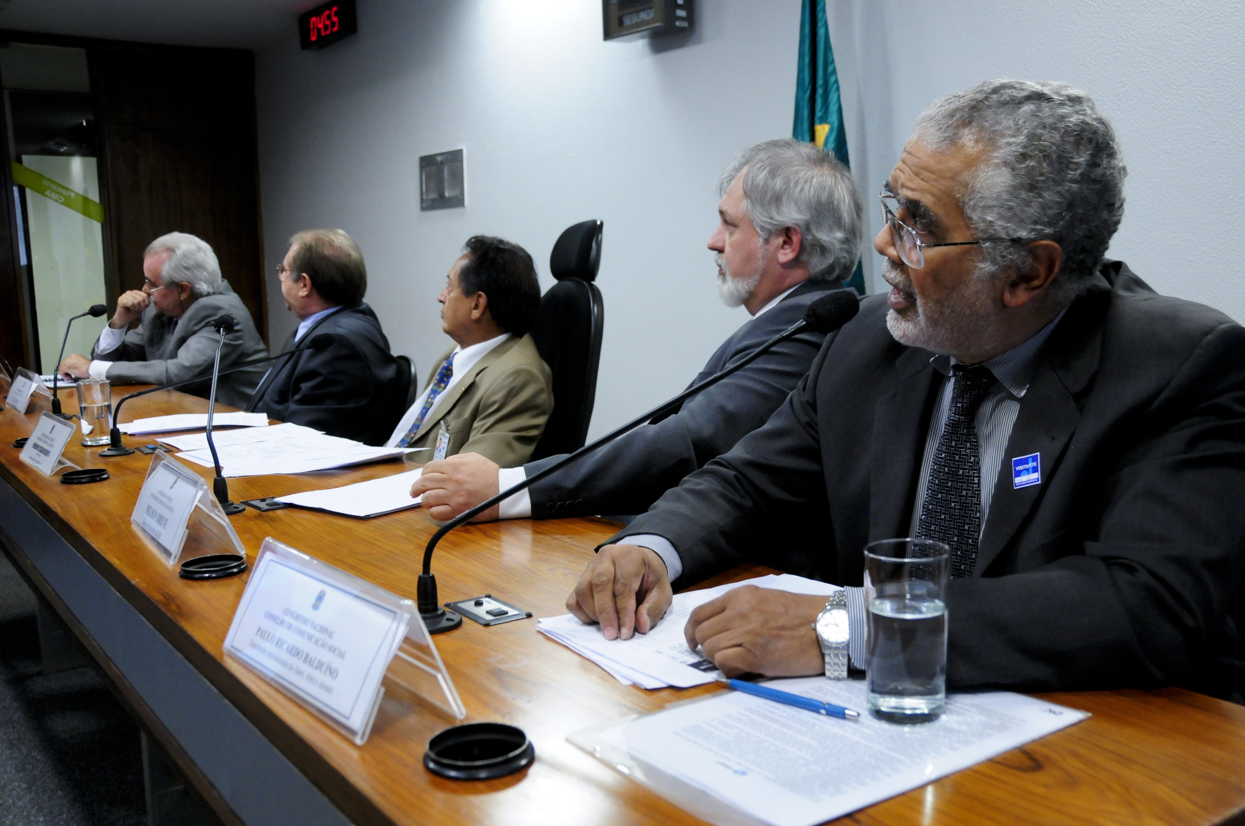 Falta de orçamento da Anatel pode comprometer testes de interferência, afirma diretor da Abert