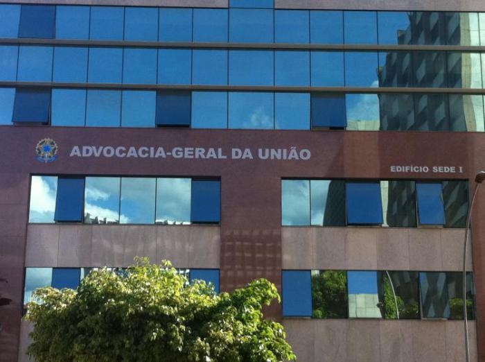 AGU considera inconstitucional 24 horas de audiodescrição na TV