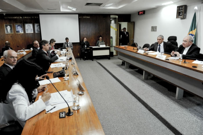 Interferências na faixa de 700Mhz e obrigatoriedade do diploma de jornalistas foram temas de reunião do CCS