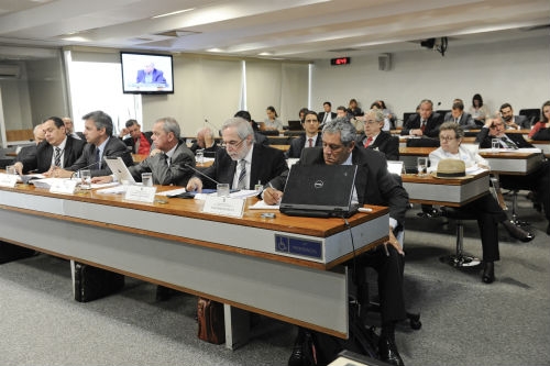 CCS compõe grupo de trabalho para debater classificação indicativa de programas de rádio e televisão